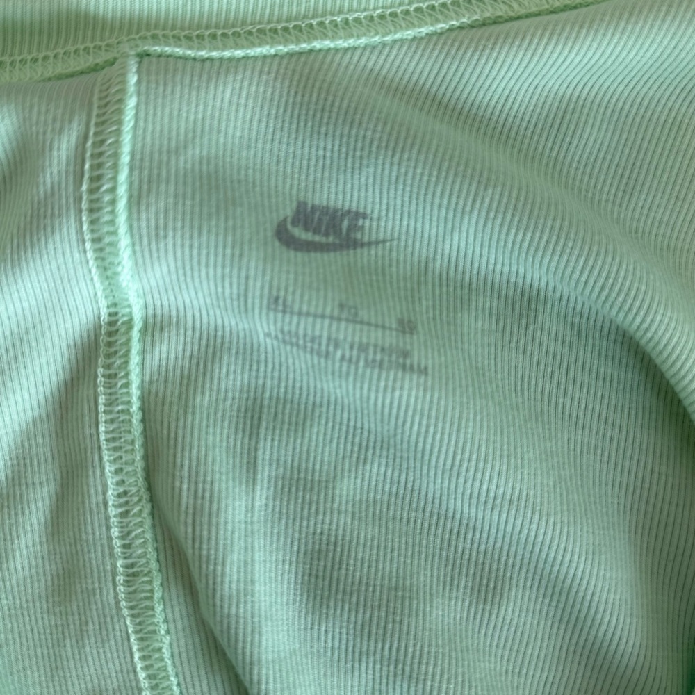 Nike Light Green Tee💚💚 - Picture 3 of 4